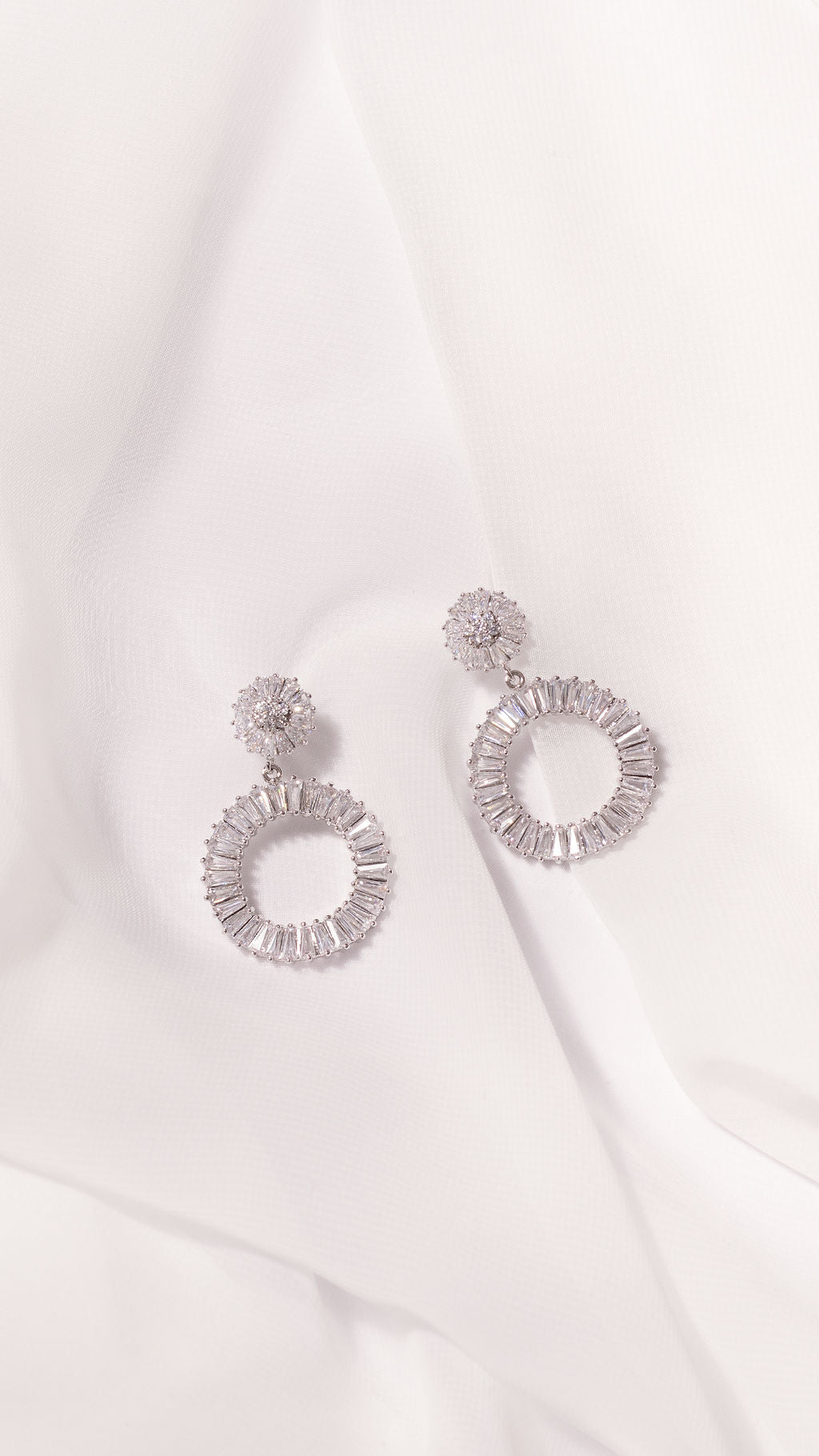 WILLOW - Statement diamond hoop Hochzeitsohrringe