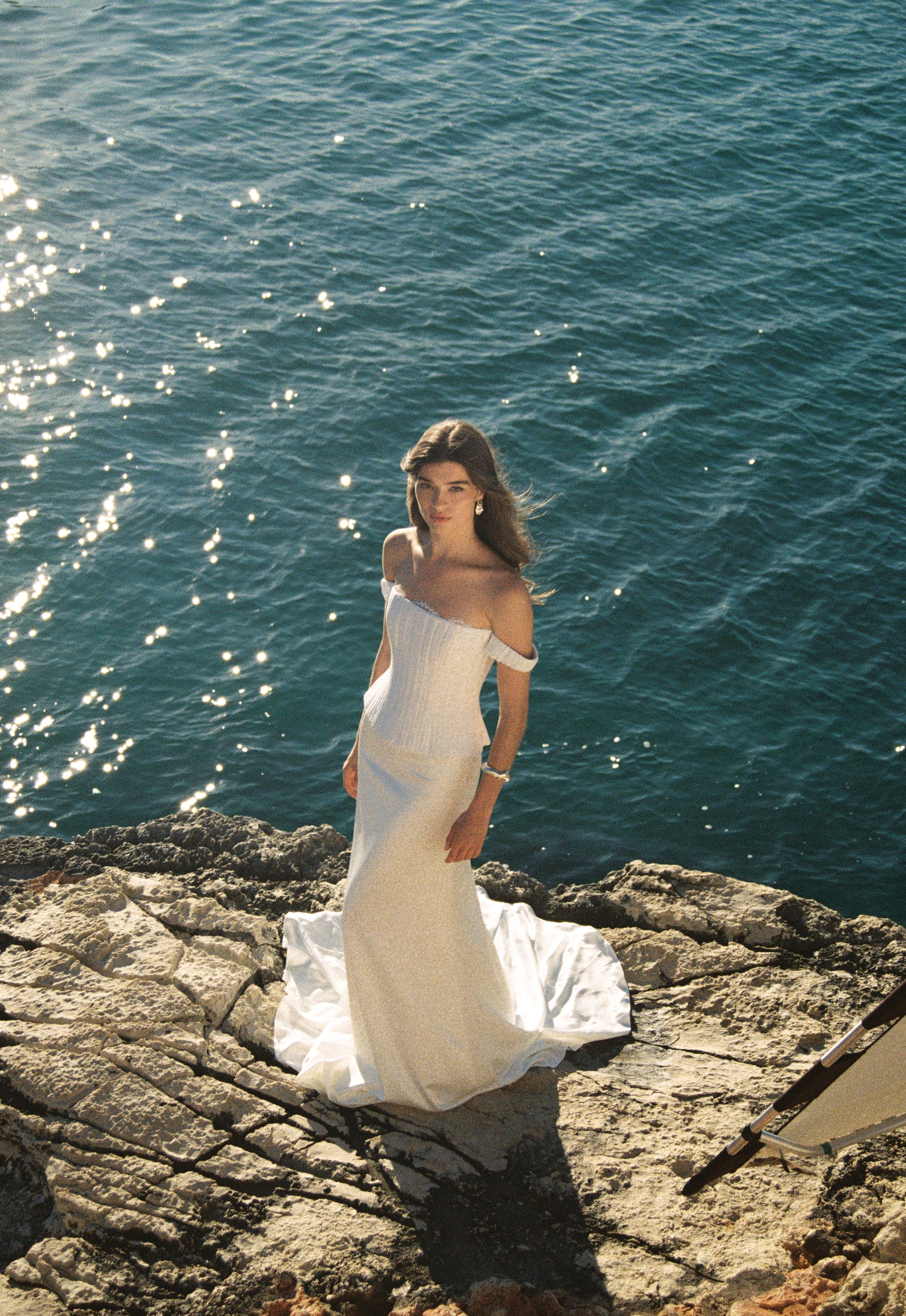 Extravagantes Brautkleid Duke von MWL Bride mit strukturierter Silhouette, leichtem Silk Linen Organza und bewusst gesetzten Details.
