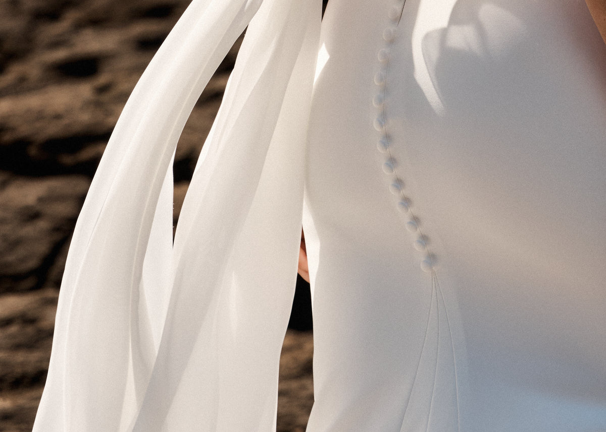 Figurbetontes extravagantes Brautkleid mit markanter Silhouette und eleganter Ausstrahlung