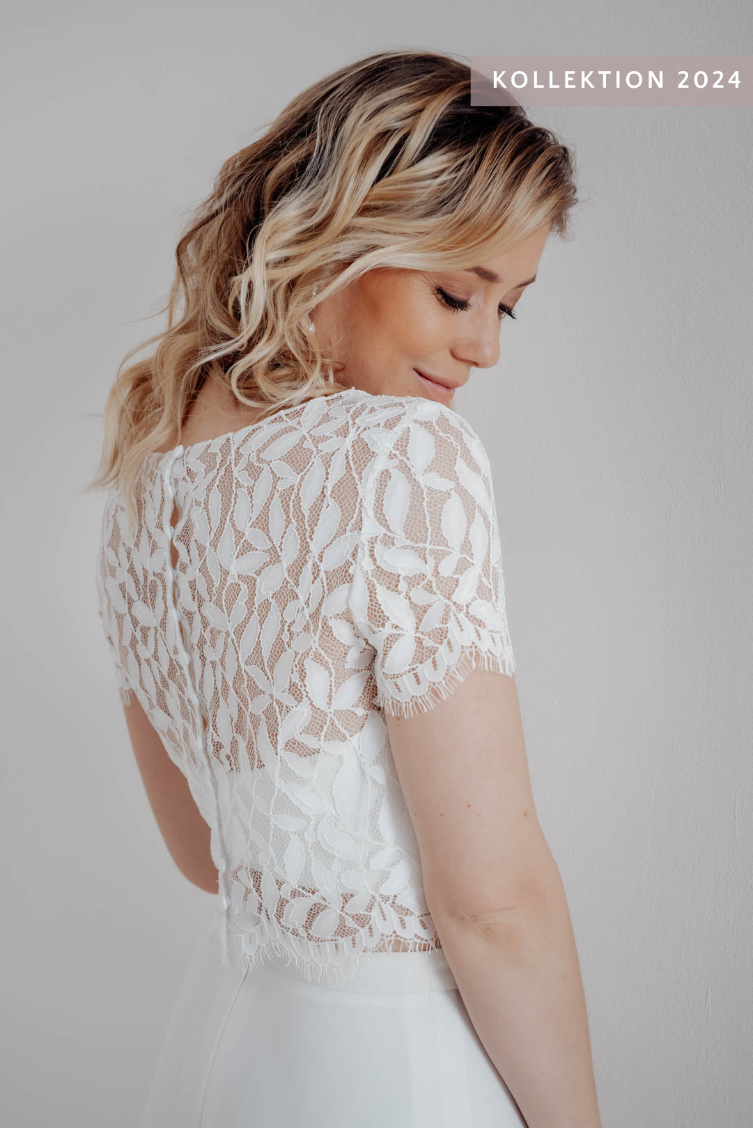 Elva Braut Top kombiniert mit schlichten Röcken – modernes, feminines Oberteil für vielseitige Bridal Looks.
