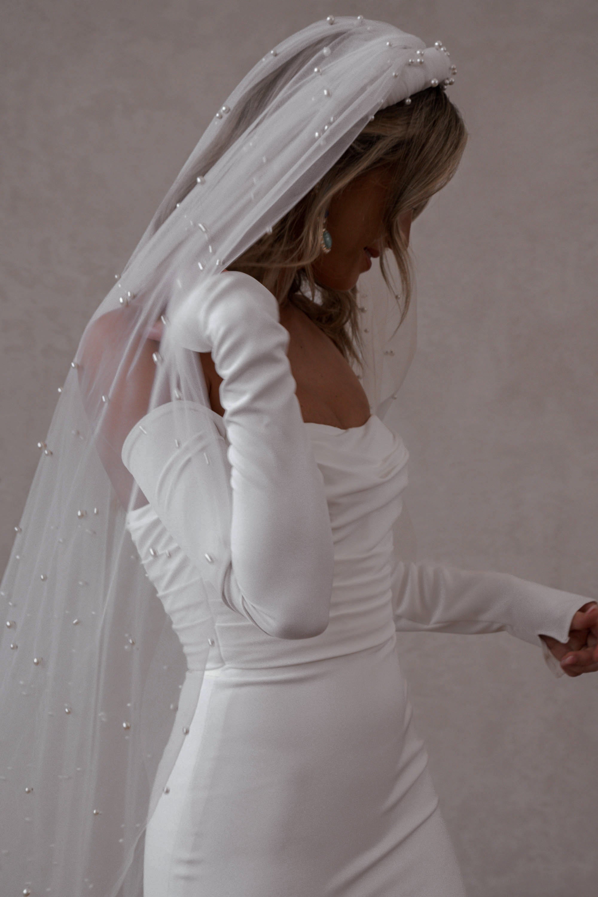 Trägerloses Crepe Brautkleid mit Drapierung